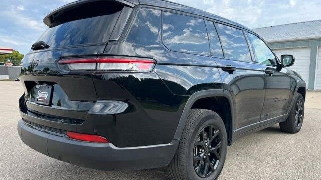 2024 Jeep Grand Cherokee L Laredo