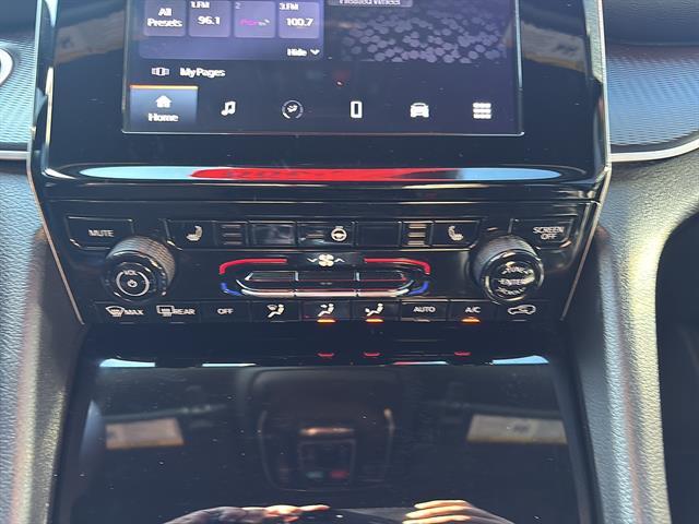 2024 Jeep Cherokee - $33,400