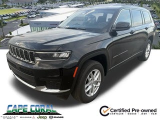 2025 Jeep Grand Cherokee L with Diamond Black Crystal Pearlcoat Exterior