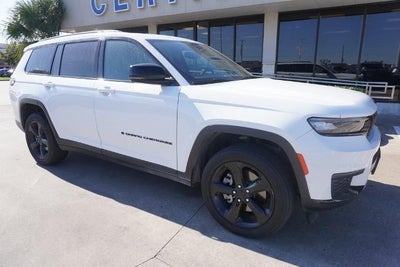 2023 Jeep Grand Cherokee L 4X4 Laredo 4DR SUV