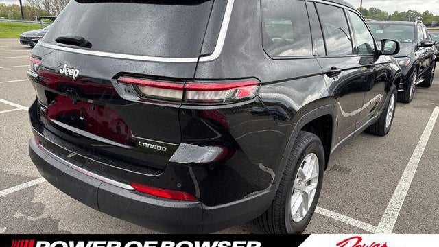 2023 Jeep Grand Cherokee L Laredo