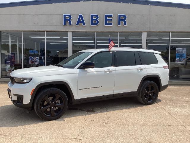 2023 Jeep Cherokee - $33,990