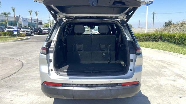 2023 Jeep Grand Cherokee L Laredo X
