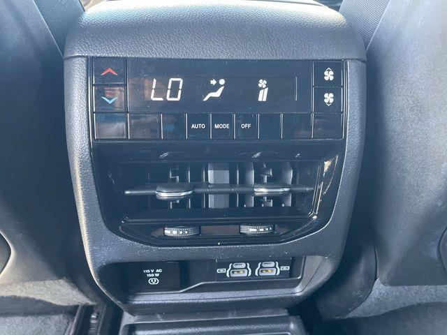 2023 Jeep Cherokee - $28,450