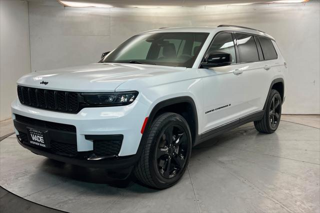 2023 Jeep Cherokee - $27,999