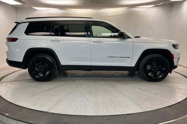 2023 Jeep Cherokee - $27,999