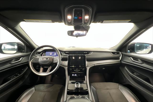 2023 Jeep Cherokee - $27,999