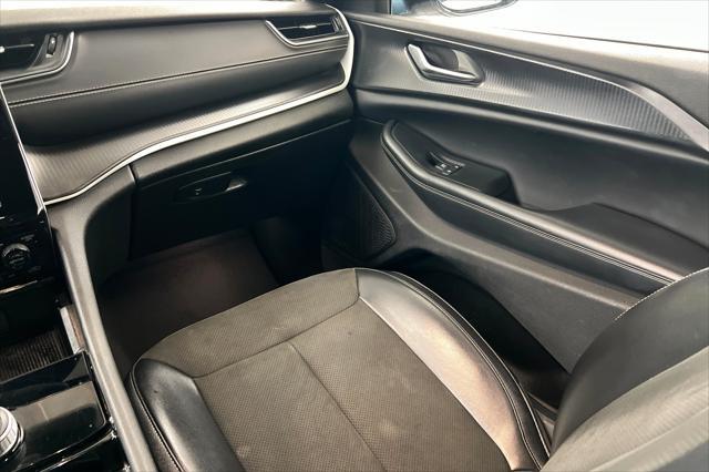 2023 Jeep Cherokee - $27,999