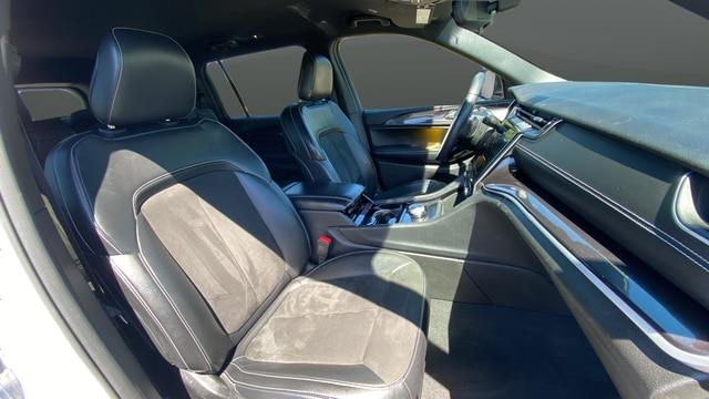 2021 Jeep Grand Cherokee L Laredo