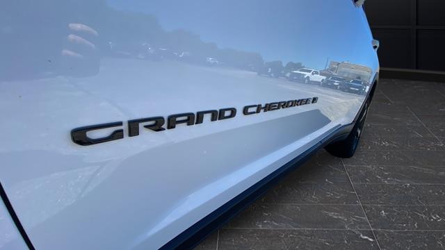 2021 Jeep Grand Cherokee L Laredo