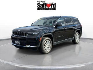 2023 Jeep Grand Cherokee L with Diamond Black Crystal Pearlcoat Exterior