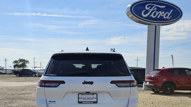 2024 Jeep Grand Cherokee L Laredo