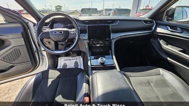 2024 Jeep Grand Cherokee L Laredo