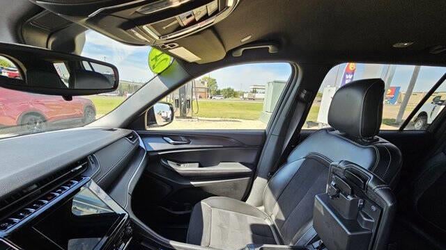 2024 Jeep Grand Cherokee L Laredo