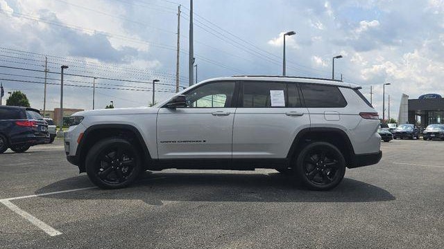2022 Jeep Grand Cherokee L Laredo