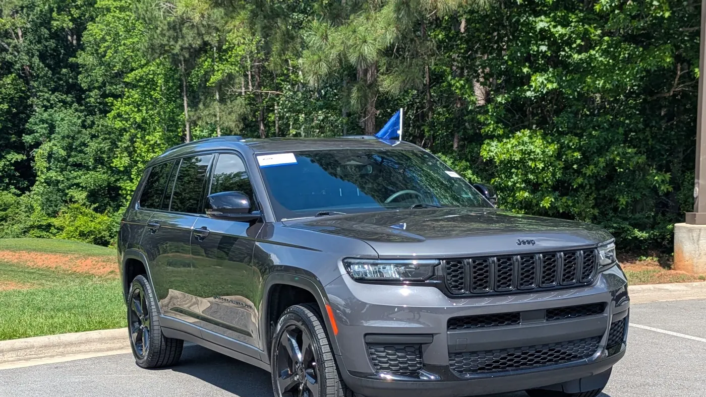 2023 Jeep Grand Cherokee L Laredo X