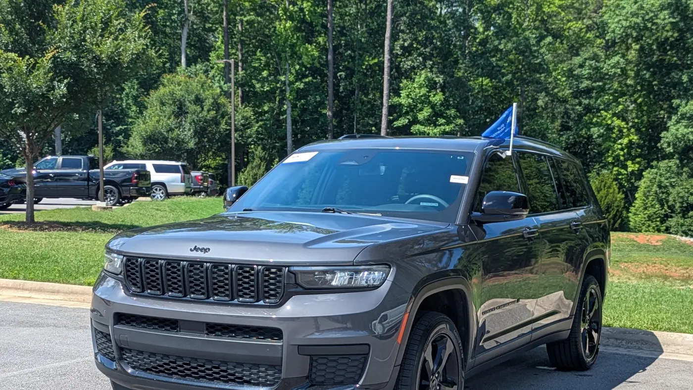 2023 Jeep Grand Cherokee L Laredo X