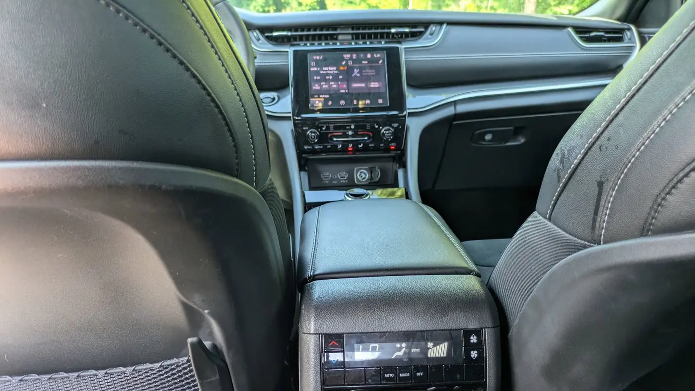 2023 Jeep Grand Cherokee L Laredo X