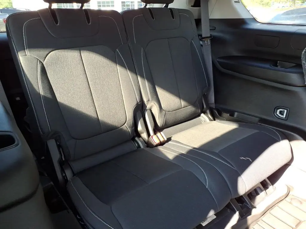 2023 Jeep Cherokee - $27,241