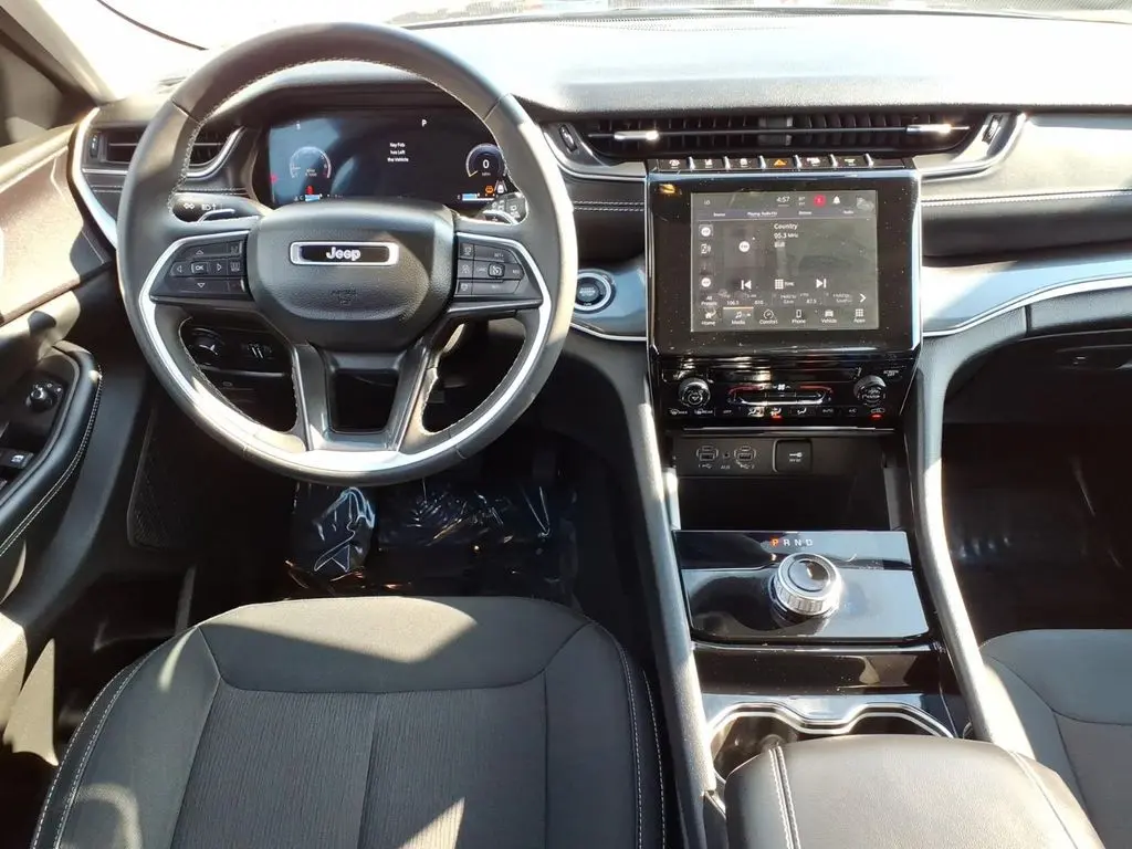 2023 Jeep Cherokee - $27,241