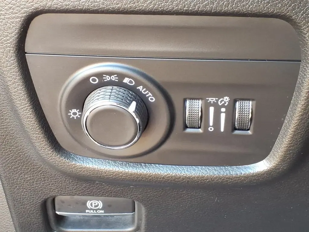 2023 Jeep Cherokee - $27,241