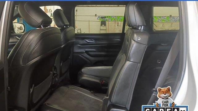 2023 Jeep Grand Cherokee L Laredo X