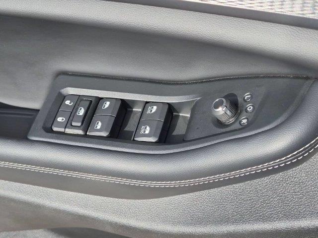 2024 Jeep Cherokee - $33,090
