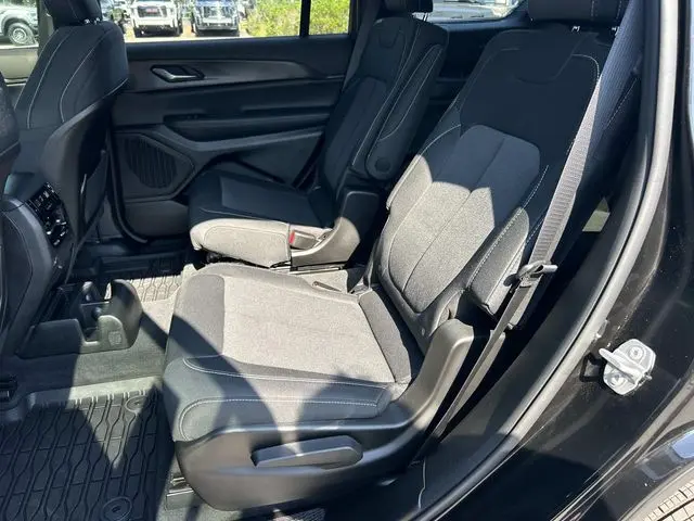 2026 Jeep Cherokee - $39,999