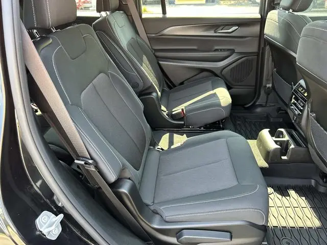 2026 Jeep Cherokee - $39,999
