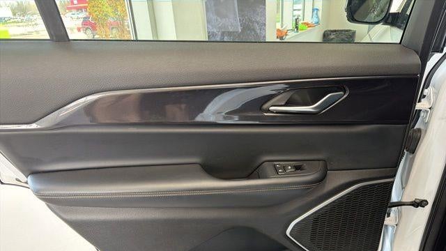 2021 Jeep Grand Cherokee L Laredo