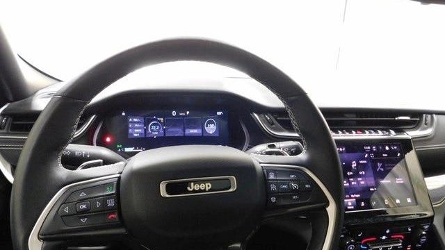 2022 Jeep Grand Cherokee L Laredo