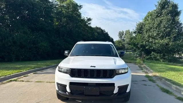 2023 Jeep Grand Cherokee L Altitude