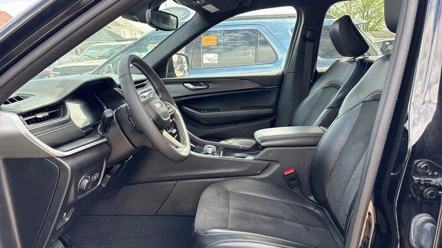2024 Jeep Grand Cherokee L Laredo