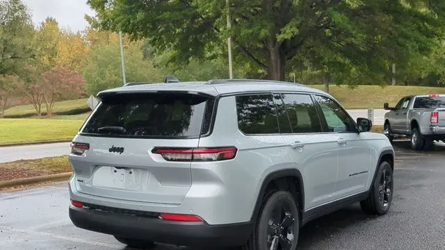 2025 Jeep Grand Cherokee L Altitude