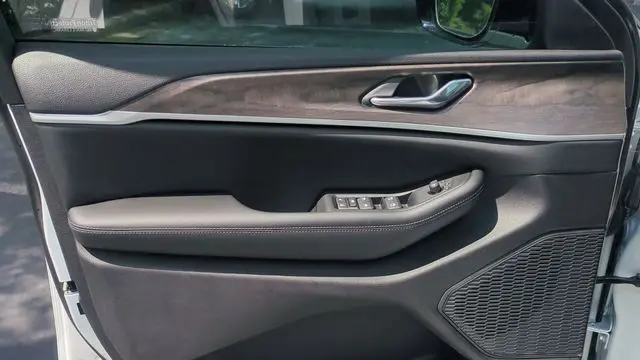 2026 Jeep Grand Cherokee L Altitude