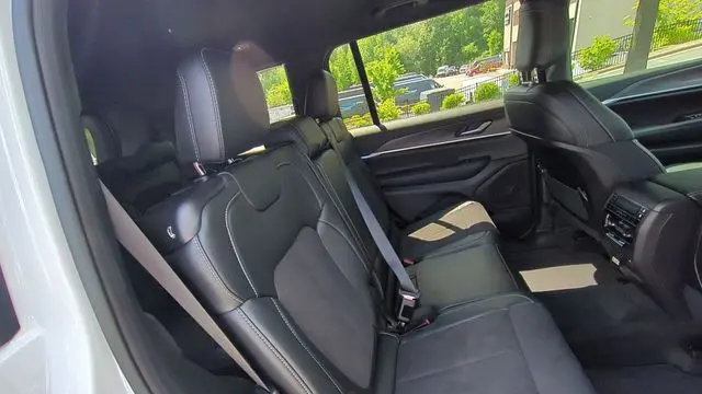 2026 Jeep Grand Cherokee L Altitude