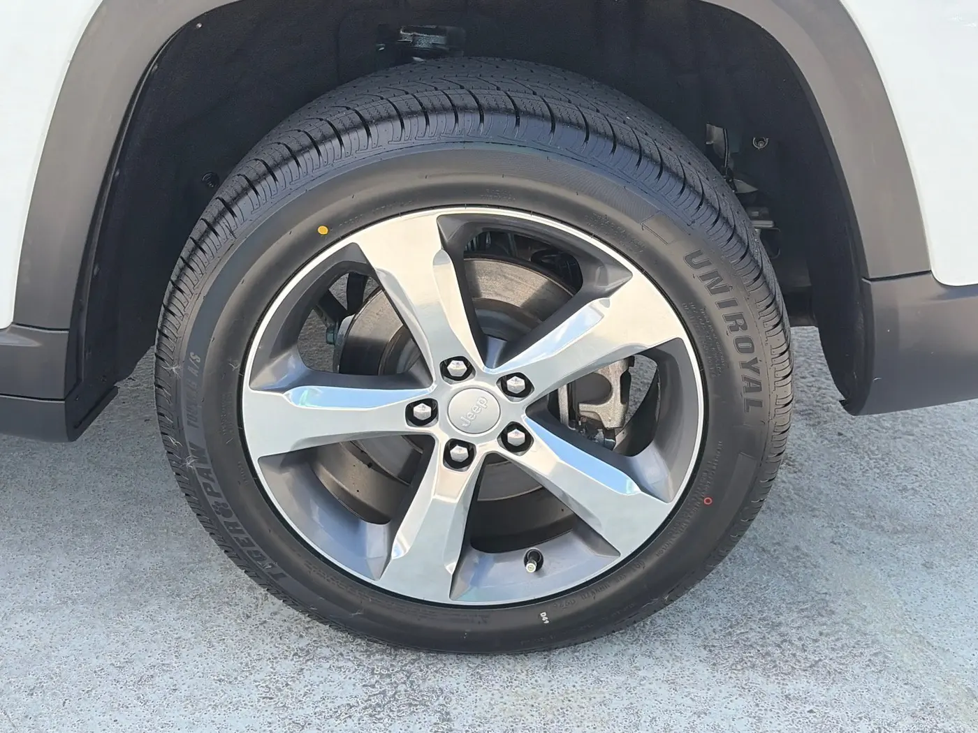 2021 Jeep Cherokee - $26,793