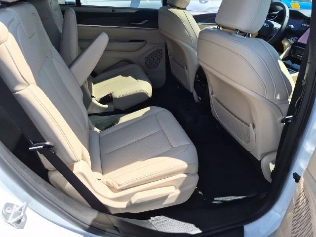 2025 Jeep Cherokee - $40,890