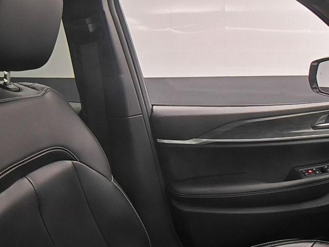 2025 Jeep Cherokee - $37,717