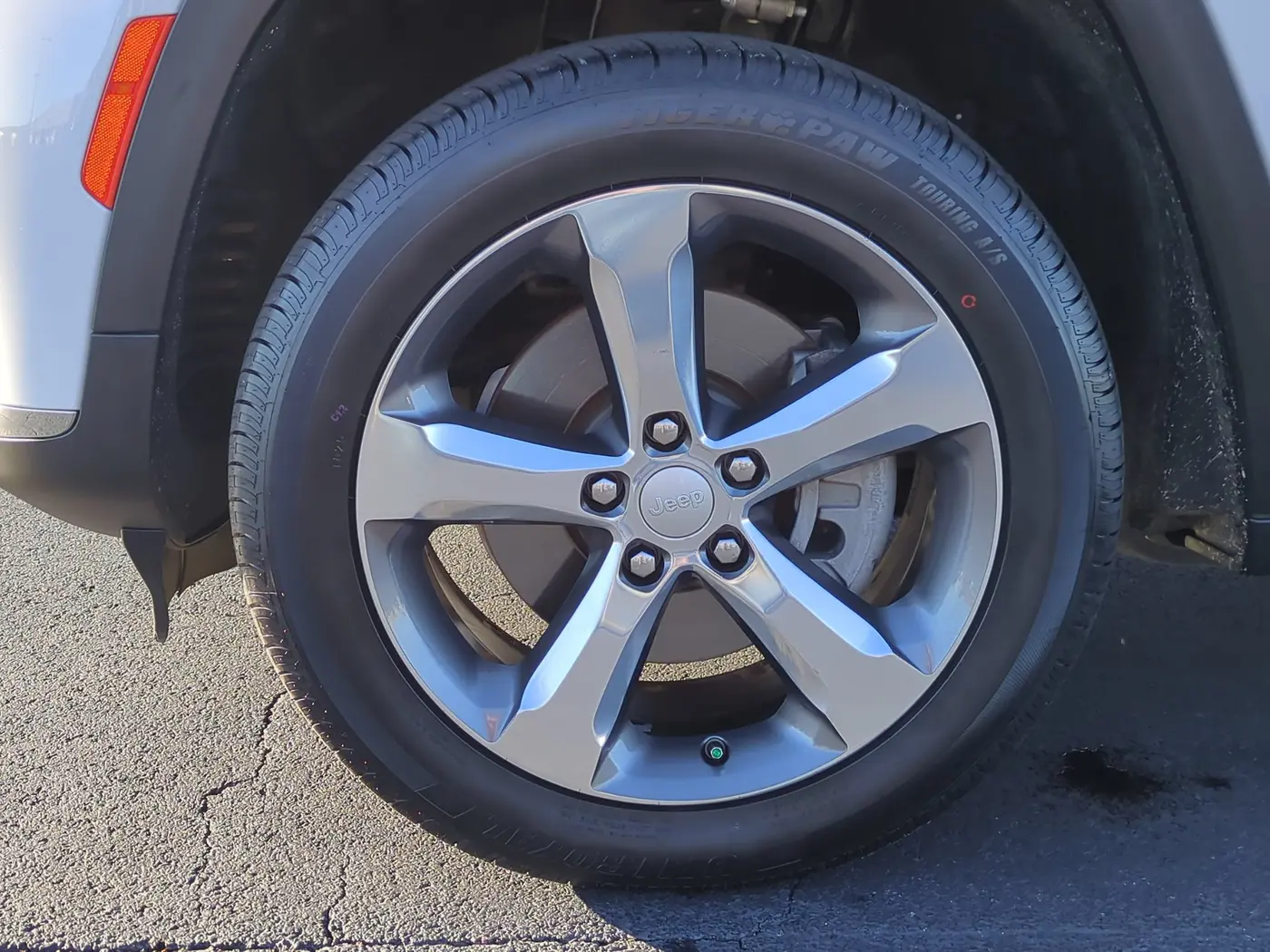 2021 Jeep Cherokee - $25,000