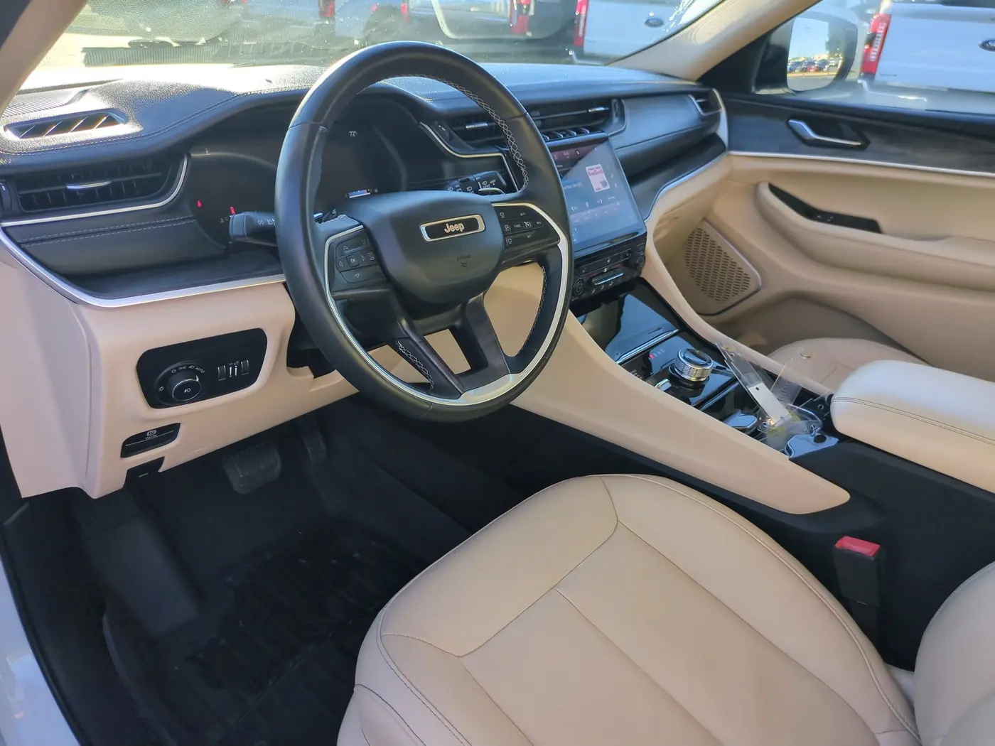 2021 Jeep Cherokee - $25,000
