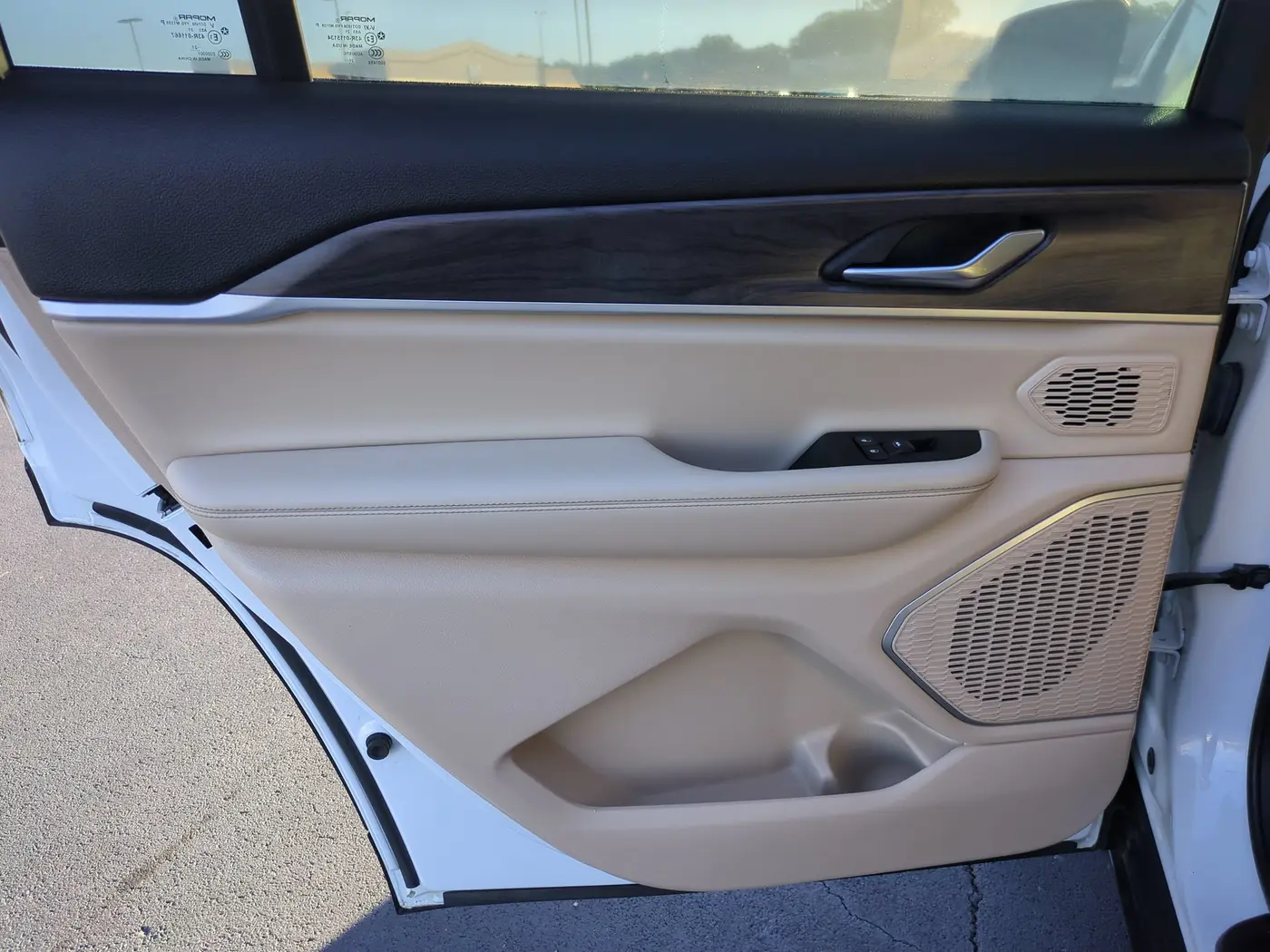 2021 Jeep Cherokee - $25,000