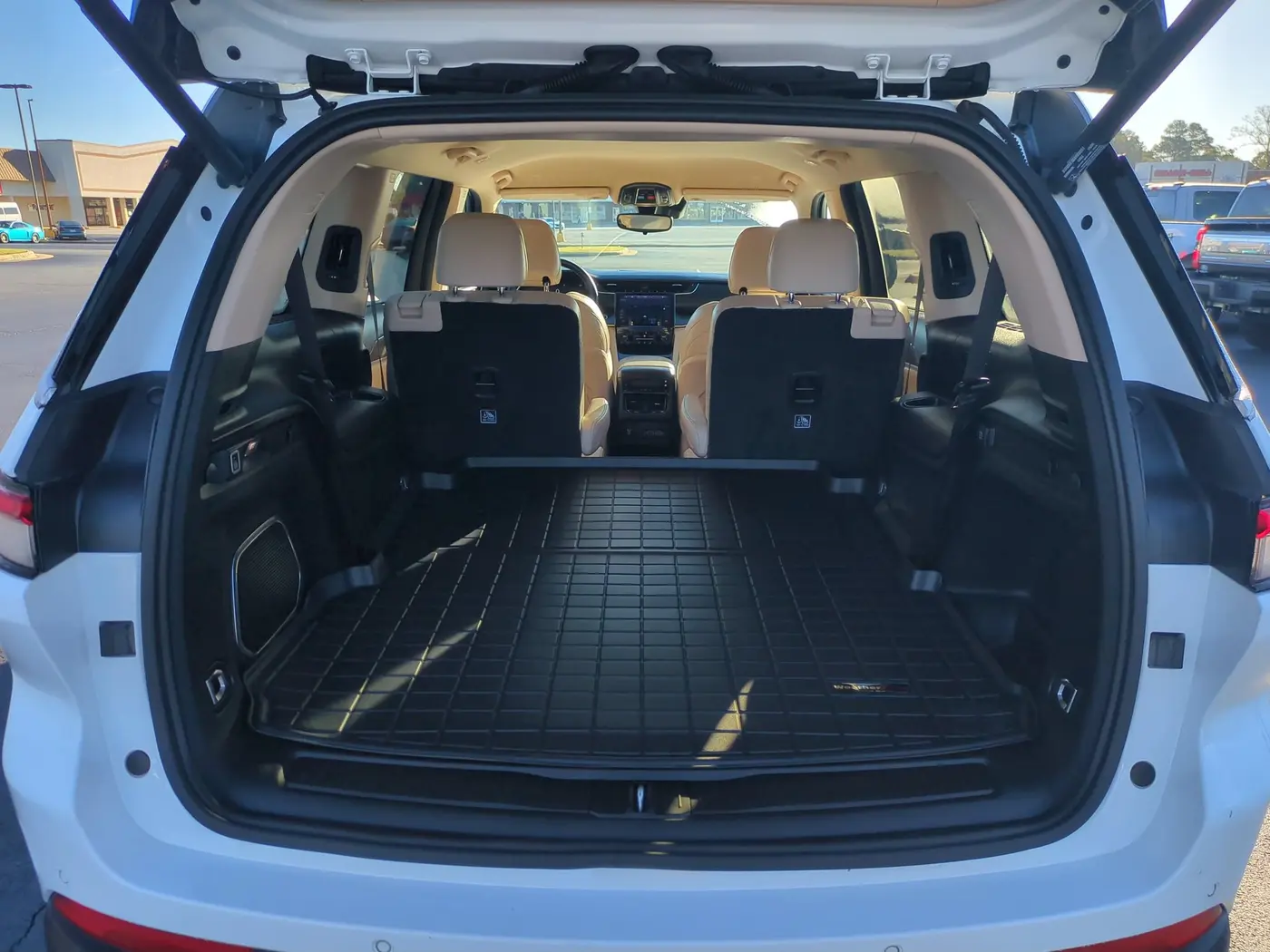 2021 Jeep Cherokee - $25,000