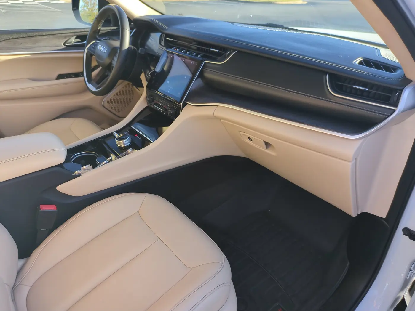 2021 Jeep Cherokee - $25,000