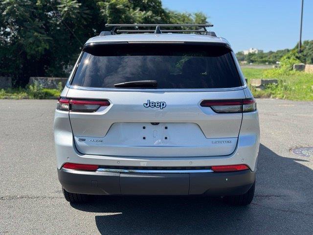 2022 Jeep Cherokee - $22,985