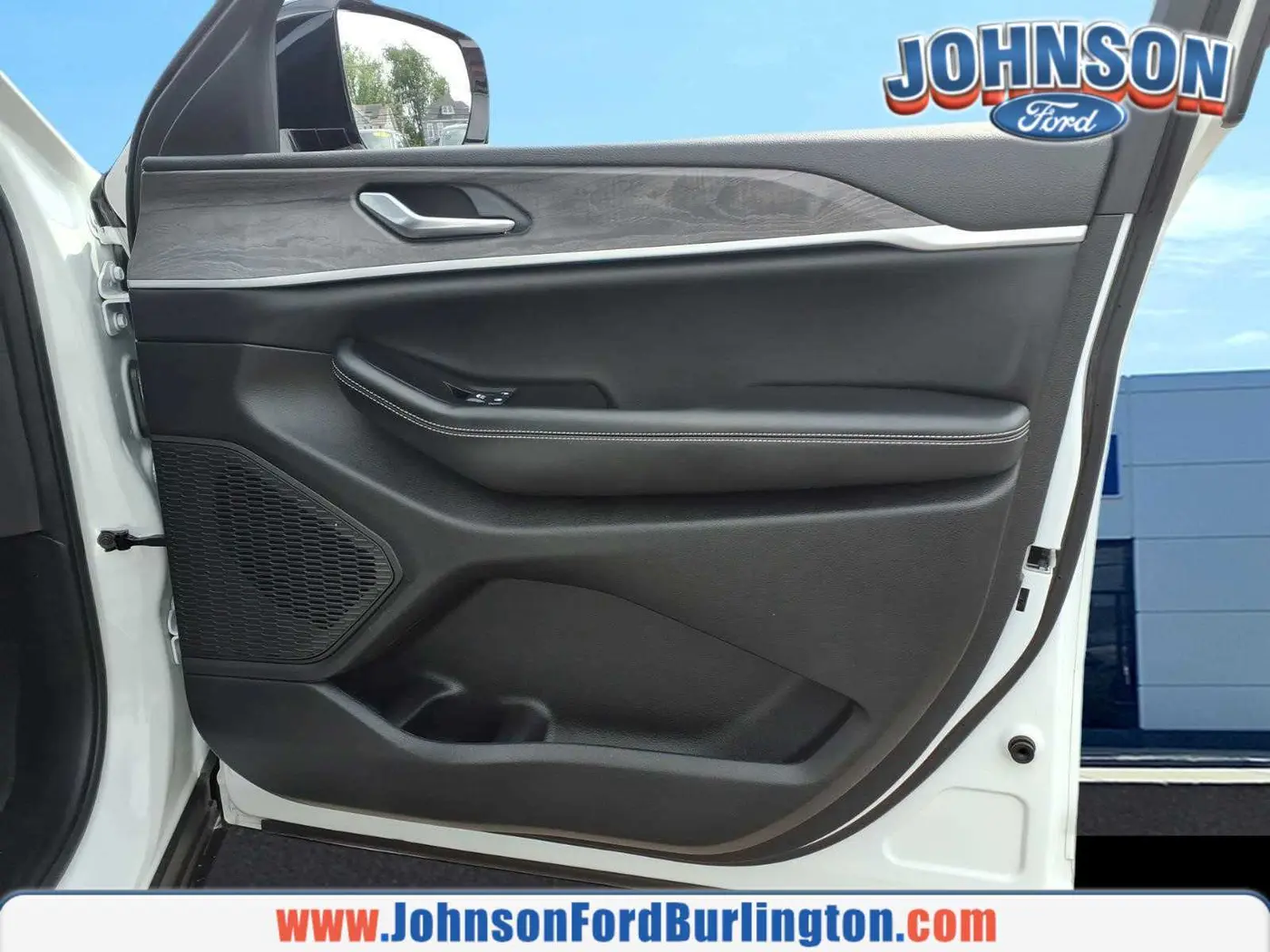 2023 Jeep Cherokee - $30,500
