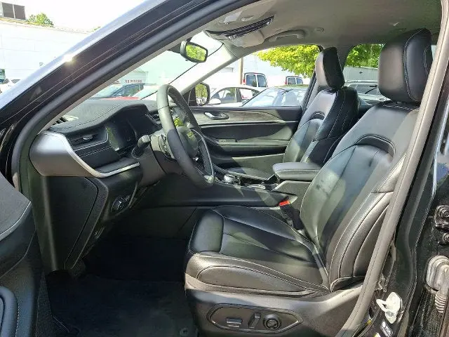 2023 Jeep Cherokee - $35,988