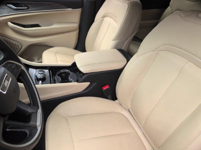 2021 Jeep Cherokee - $26,999