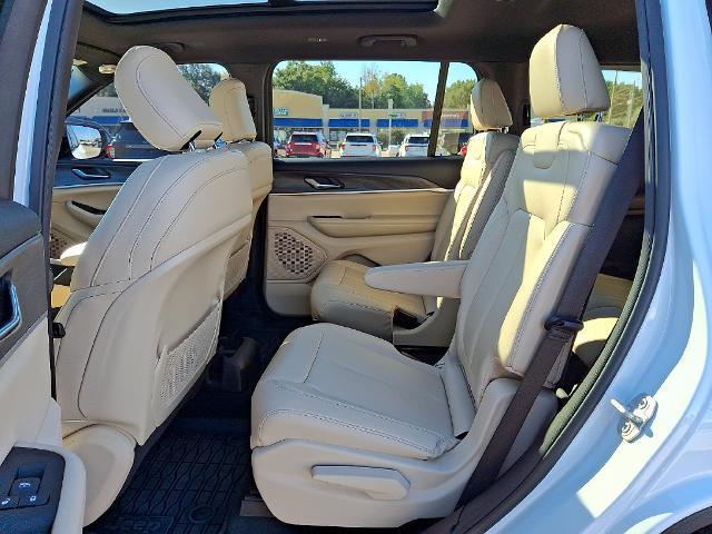 2024 Jeep Cherokee - $30,998
