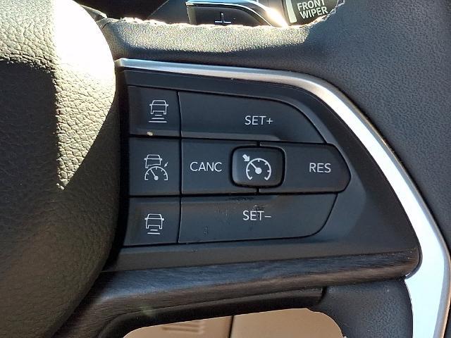 2024 Jeep Cherokee - $30,998
